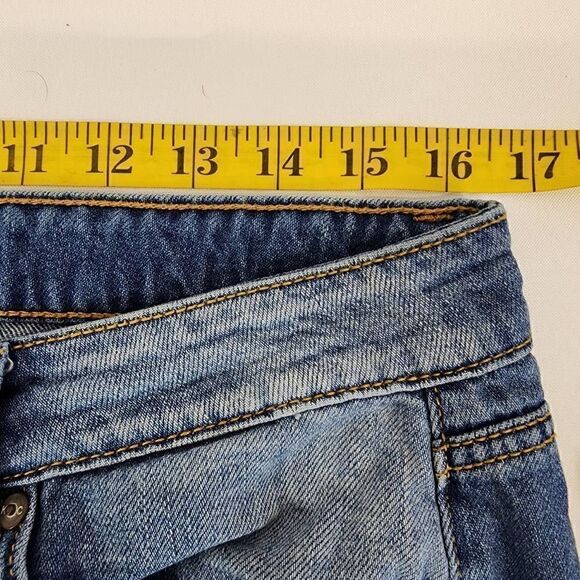 Kancan Mid-Rise Boyfriend Relaxed Distressed Denim Jeans Size 11 - Picture 4 of 11